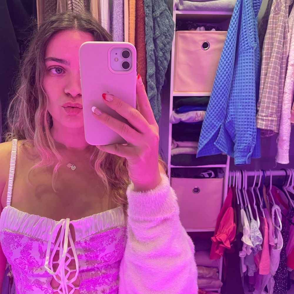 Meet your Posher, Emily